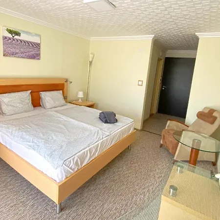 Solaris 3*