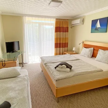 Hotel Solaris